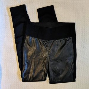 Leatherette Snake print Leggings